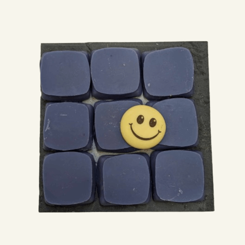 quernon d'ardoise avec smiley